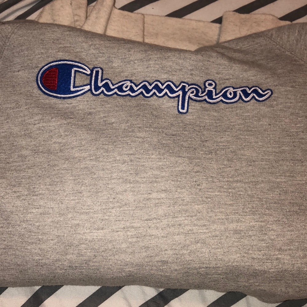Large champion women’s sweatshirt, worn twice